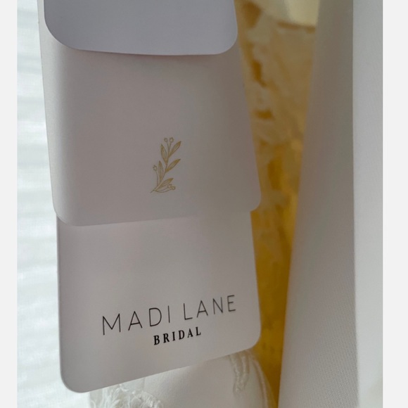 MUST GO! Open to offers - Madi Lane Freya Gown - Picture 11 of 11